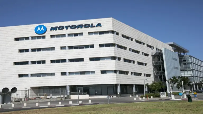 Motorola off Campus Drive 2025