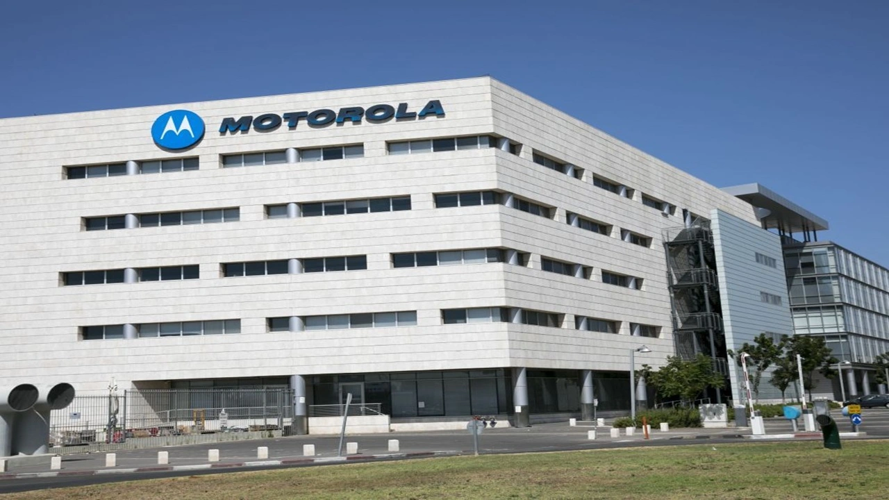 Motorola off Campus Drive 2025